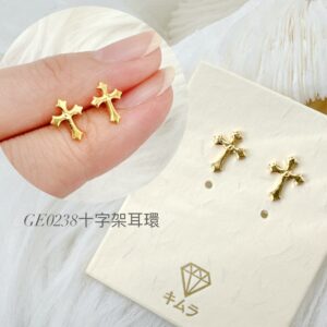十字架耳環