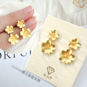 櫻花垂墜耳環