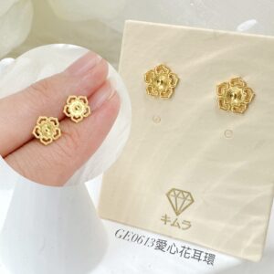 愛心花耳環