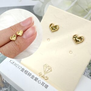 金框碎金愛心耳環